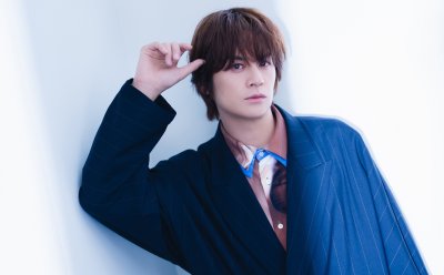 浦井健治さんインタビュー「“未来へのメッセージ”が込められた作品、楽曲を届けたい」▷ミュージカル『二都物語』