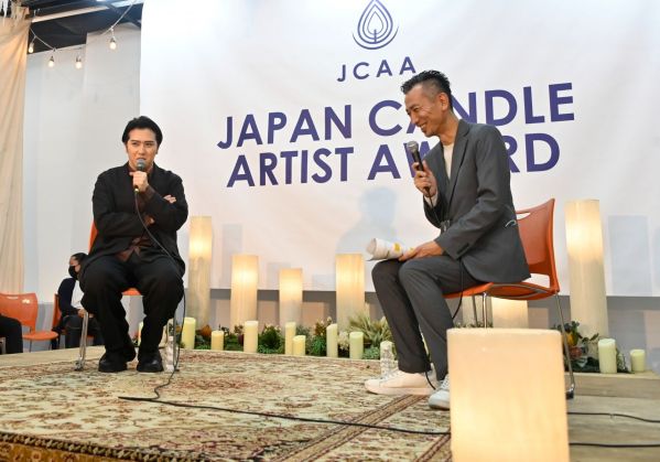 尾上松也さん（左）とJCA代表・金指琢也さん